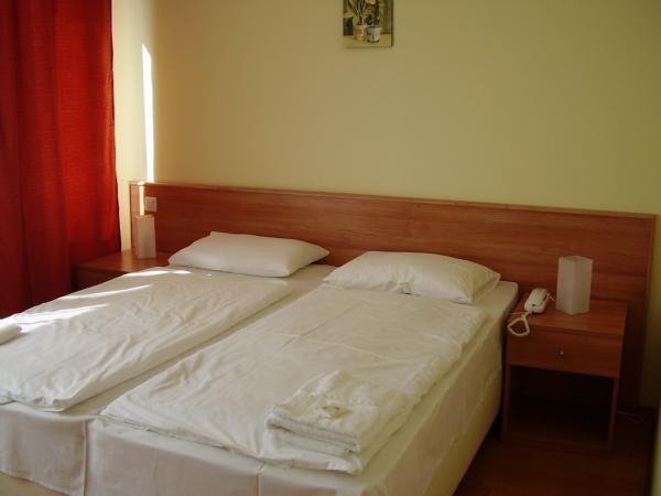 Hotel Lido 미슈콜츠 외부 사진